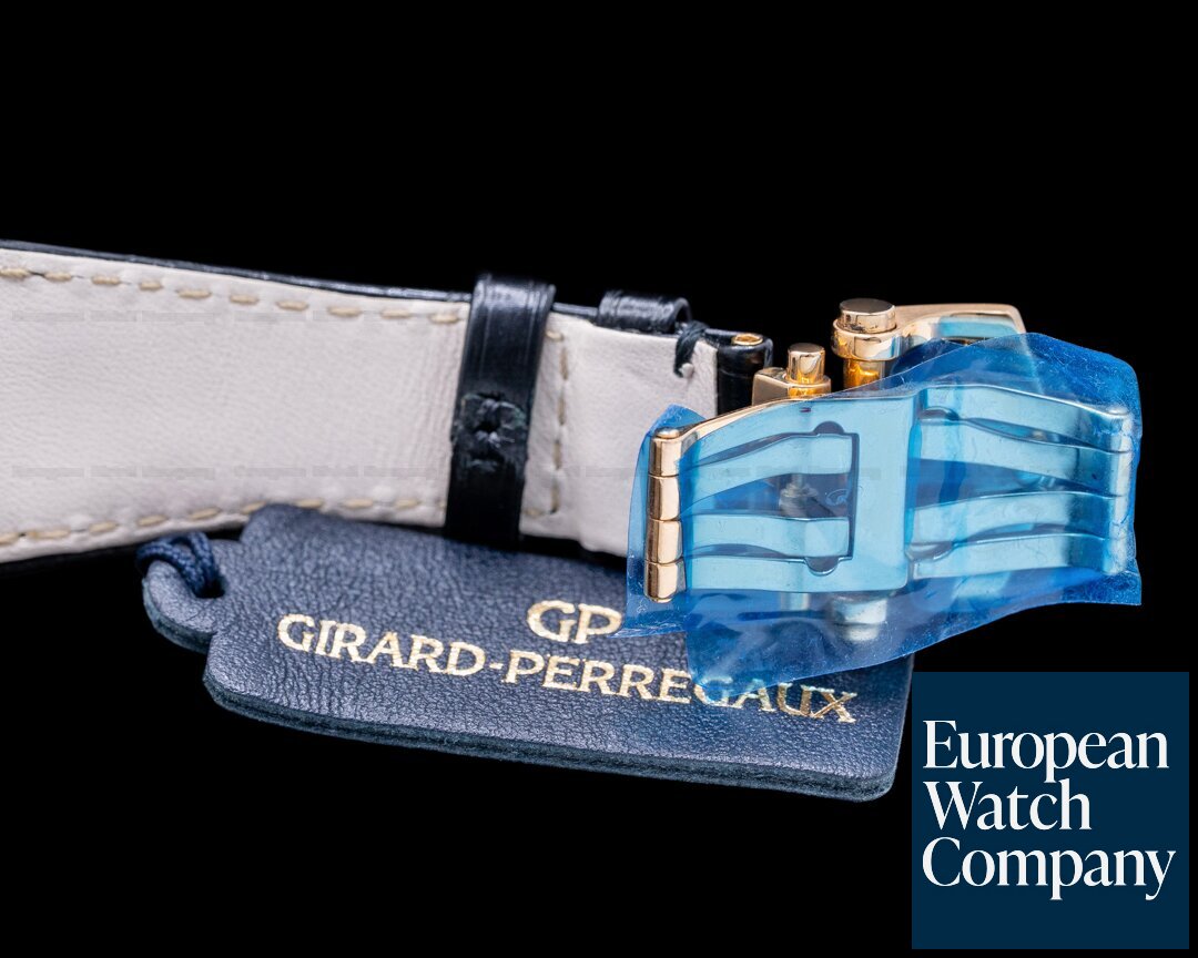 Girard Perregaux Laureato Rose Gold 38mm Silver Dial Unworn Ref. 81005-52-132-BB6A