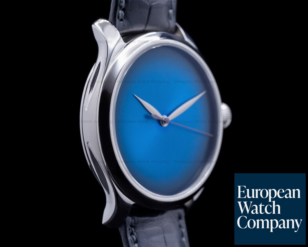 H. Moser and Cie. Endeavour Centre Seconds Funky Blue Fume Dial SS LIMITED Ref. 1200-1218