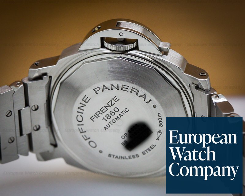 Panerai Luminor Marina 40mm Black Dial / Bracelet Ref. PAM050