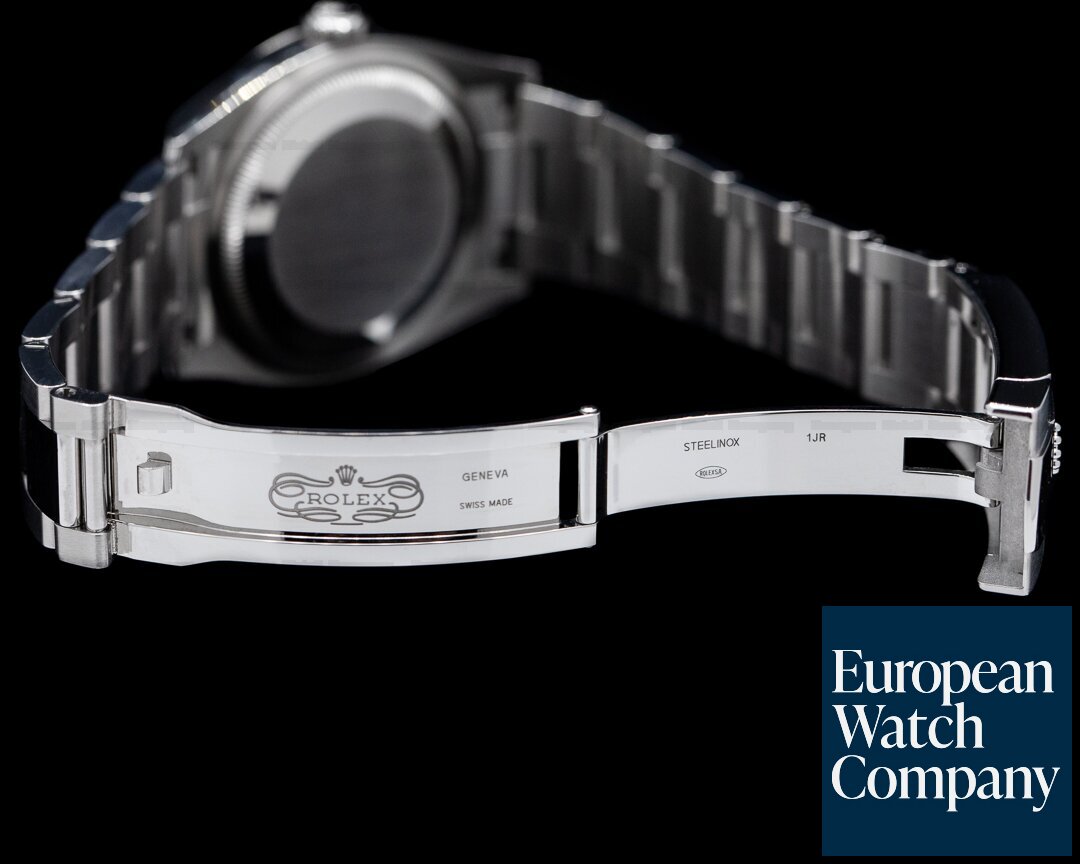 Rolex Datejus 36t Silver Stick Dial / Oyster Bracelet Ref. 126200