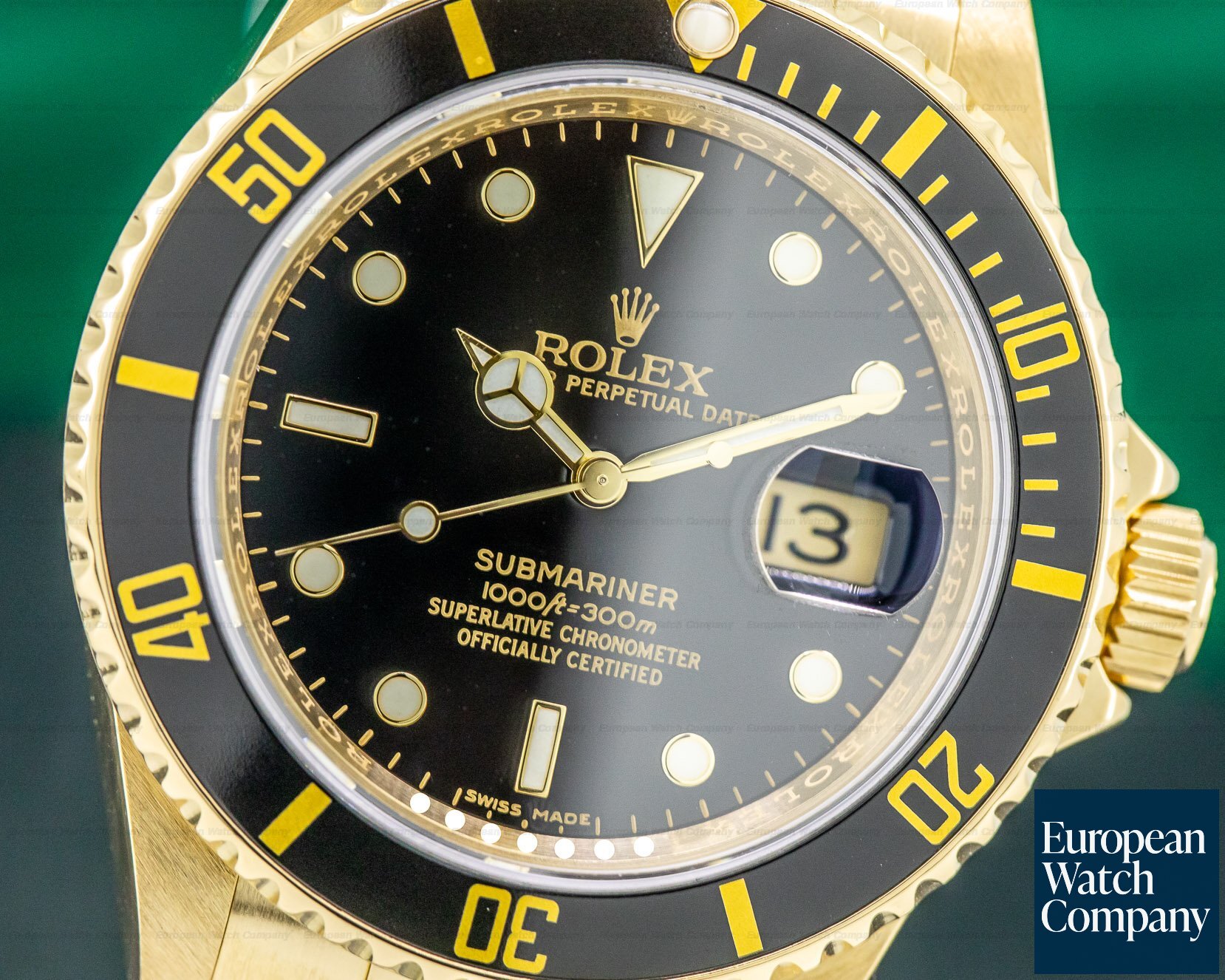 Rolex Rolex Submariner Black Dial 18K Yellow Gold MINT FULL SET Ref. 16618