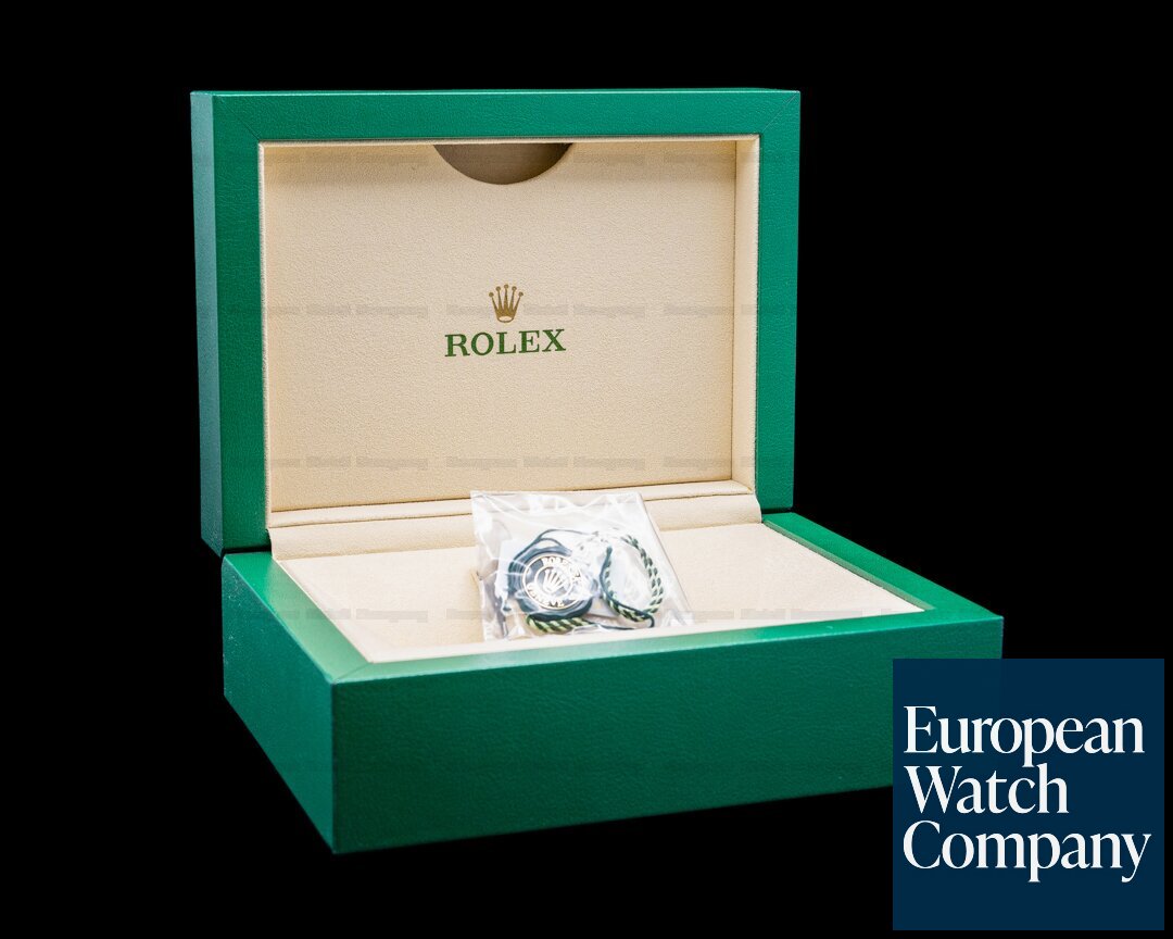 Rolex Sky Dweller 326935 Everose 18K Rose Gold / Bracelet Rhodium Dial UNWORN Ref. 326935