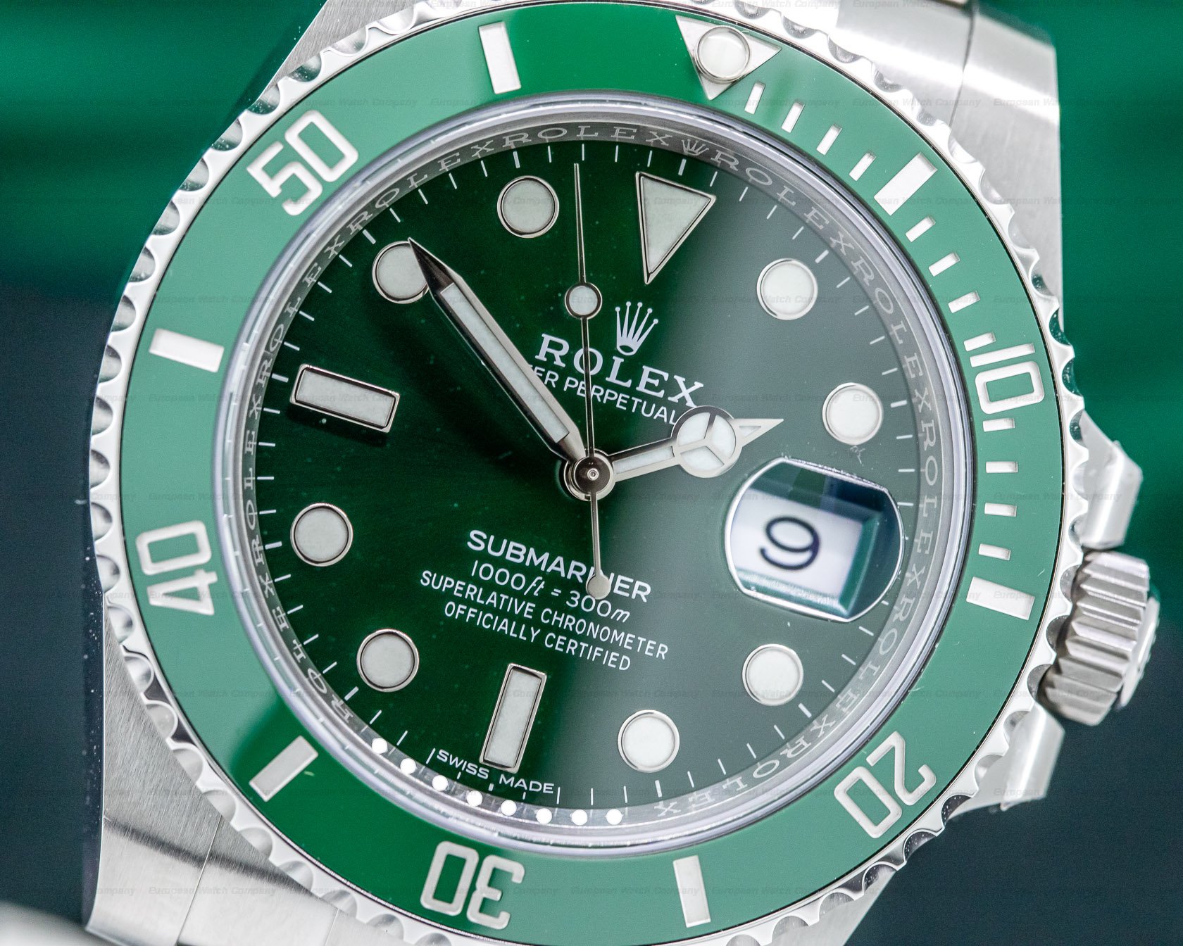 (32465) Rolex 116610LV Submariner Green Ceramic Bezel Green Dial SS UNWORN