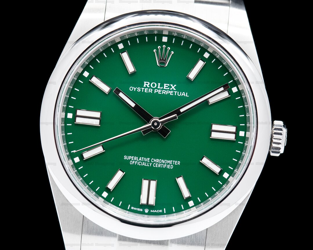 Rolex Oyster Perpetual 124300 41mm SS / Green Dial Ref. 124300