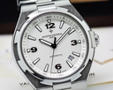 Vacheron Constantin Overseas Large Automatic White Dial SS / SS Ref. 47040/B01A