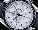 Omega Speedmaster Professional Apollo XIII Silver Snoopy Award Ref. 311.32.42.30.04.003